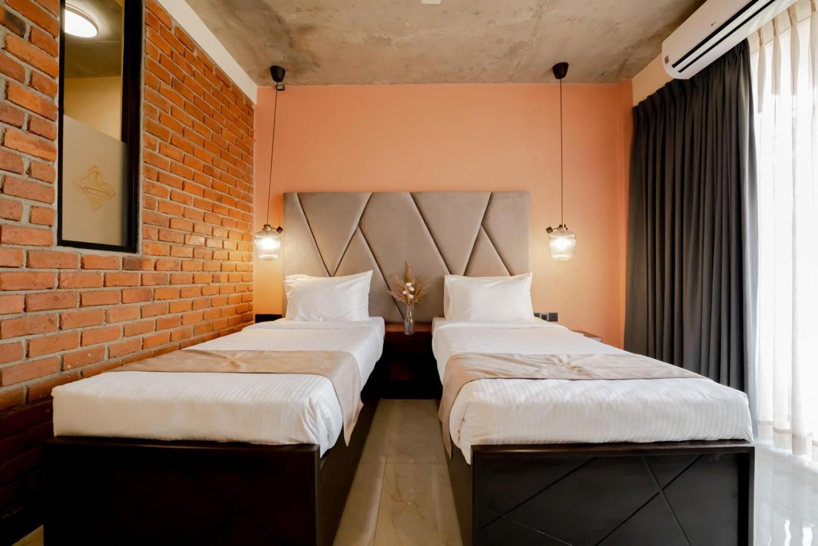 Limeshine - Airport Transit Hotels & Residences Katunayaka Buitenkant foto