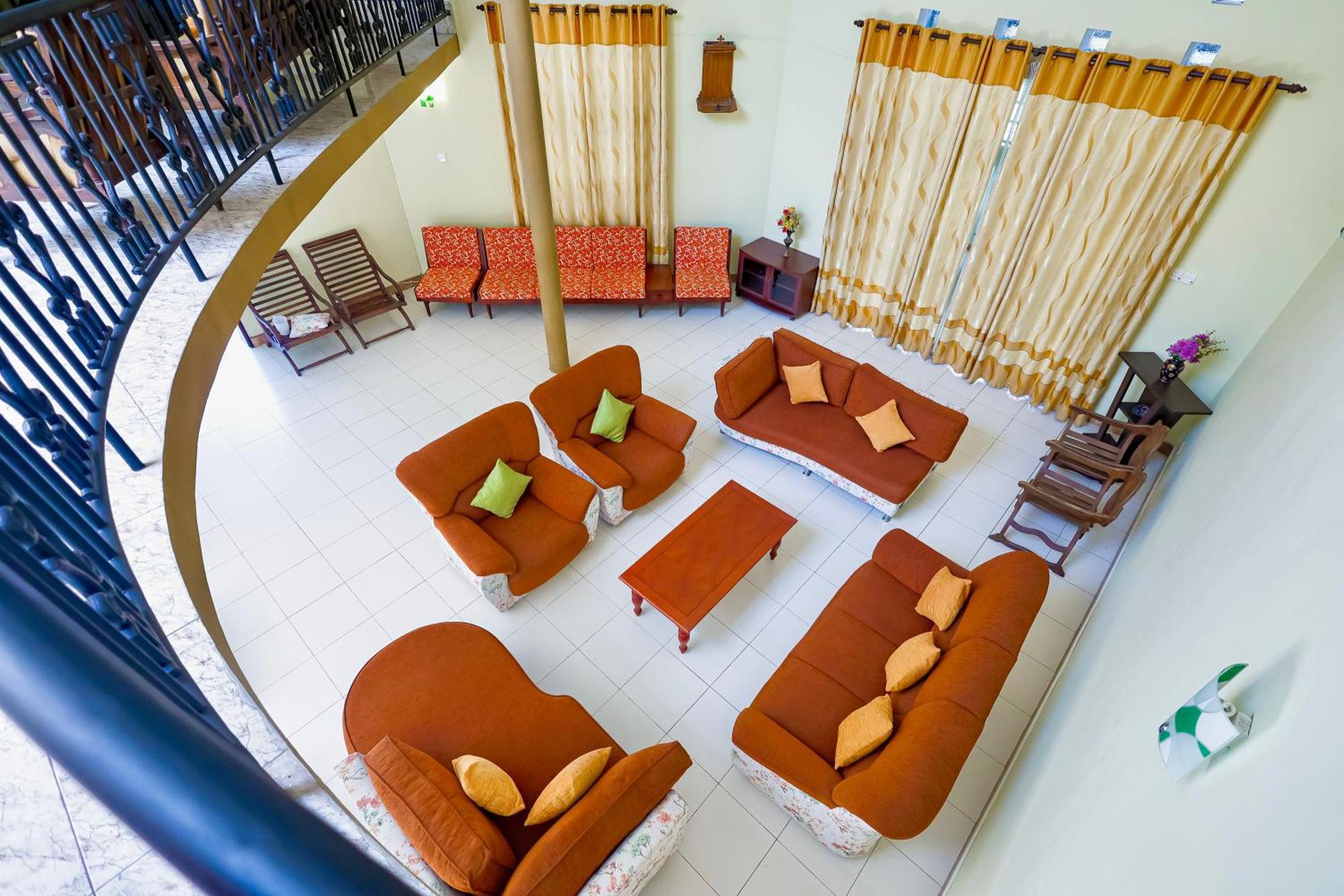 Limeshine - Airport Transit Hotels & Residences Katunayaka Buitenkant foto